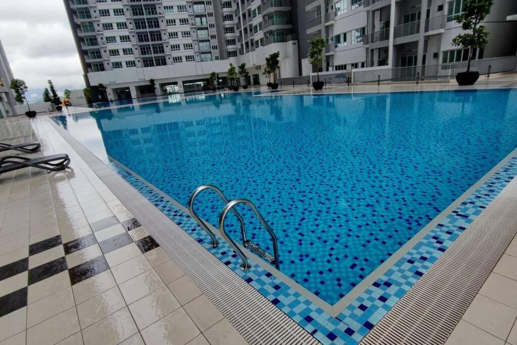 10A Yolo Budget Condo Kuala Lumpur Luaran gambar